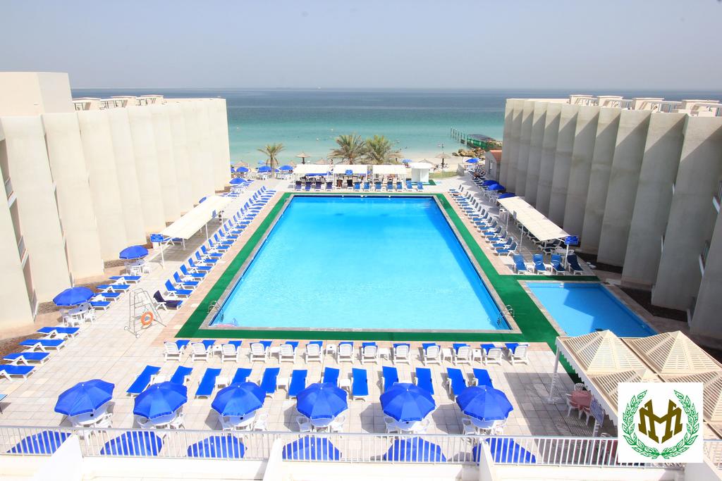 Отель Beach Hotel Sharjah 3*