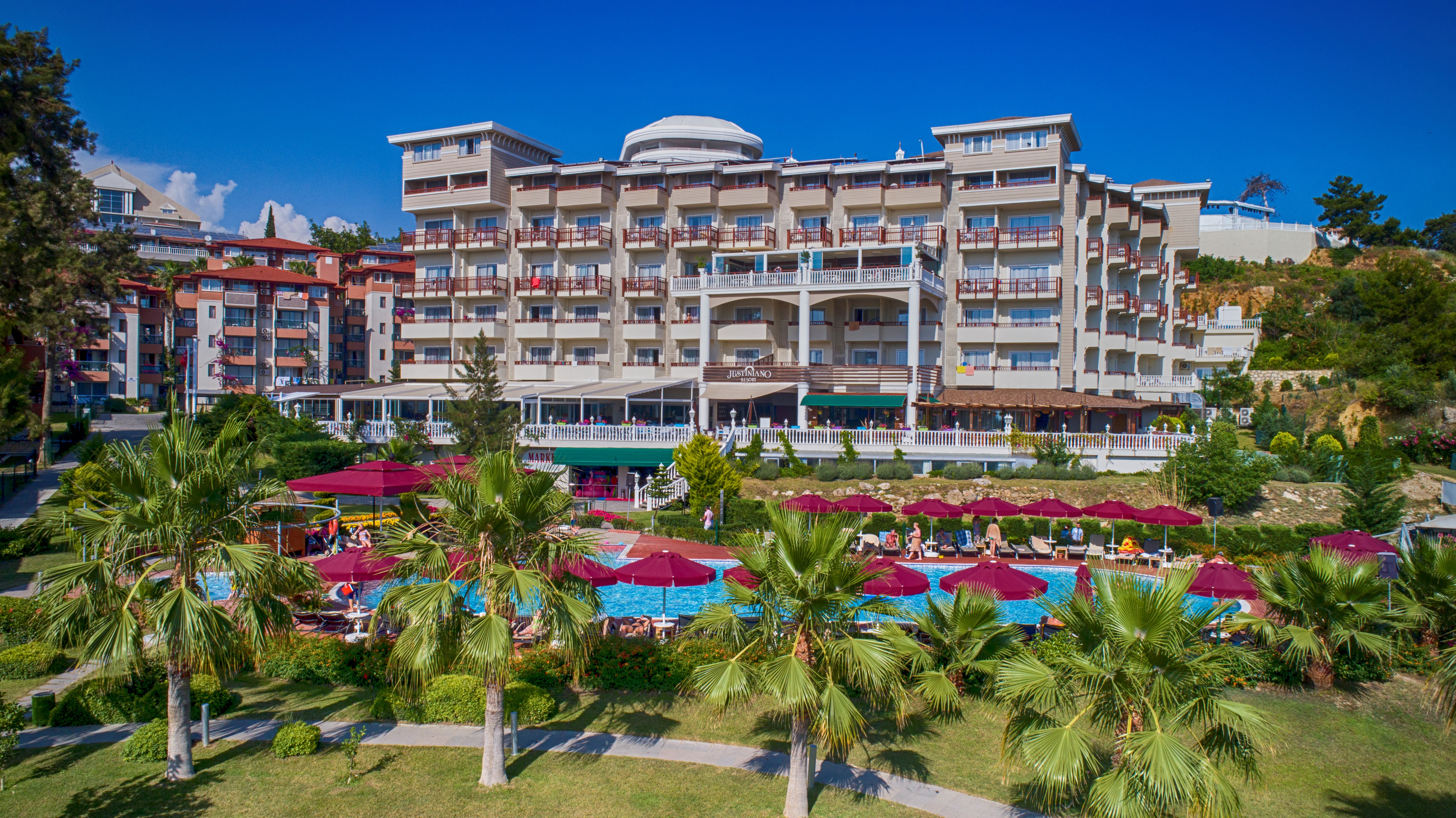 Justiniano Deluxe Resort 5* (Джустиниано делюкс резорт) — отель в ...